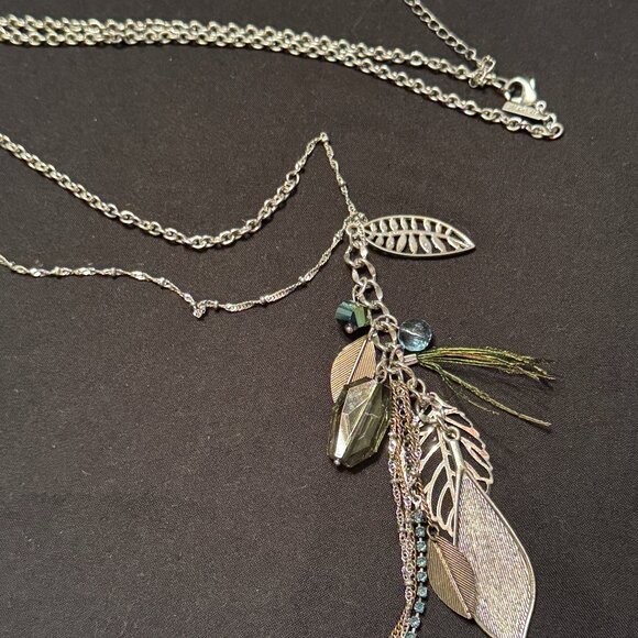 Vintage Fashion Necklace with Feather Stone Bead Charms - Picture 2 of 2